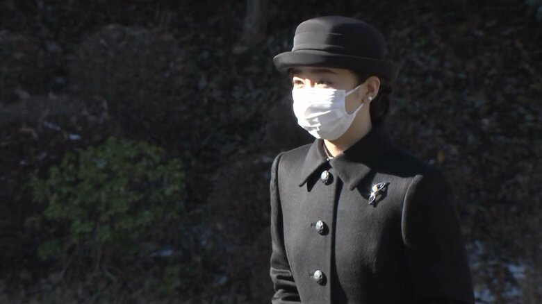 ｢昭和天皇祭の儀」に臨まれる佳子さま（7日午前 武蔵陵墓地）