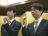 藤井二冠が“最年少”で三冠達成...叡王戦第5局の大一番で難敵・豊島叡王を破る 羽生九段の記録を更新