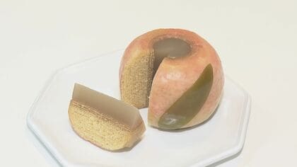 出荷した農家も「びっくり」まるごと桃のバウムクーヘン　芯にはようかん…こだわりの開発秘話【愛知発】