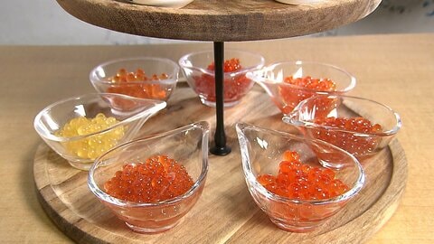 イクラ丼が6倍超の4400円…さらに値上げも　記録的不漁で秋サケ“半減”　「かなり厳しい」漁業関係者に不安の声