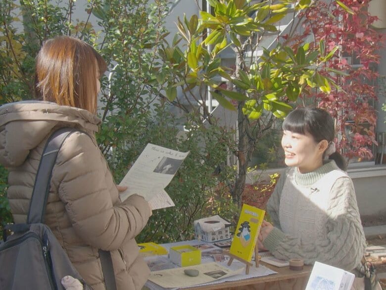 即売会の客「劇的なドラマないのがいい」一般の人が日々を紡いだ“日記”の魅力 知らない誰かと自分をつなぐ言葉|FNNプライムオンライン