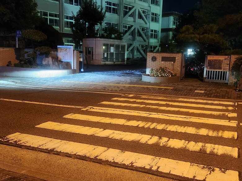【速報】小学校校門前で女児が車にはねられ意識不明の重体で搬送 運転手を現行犯逮捕 広島｜FNNプライムオンライン