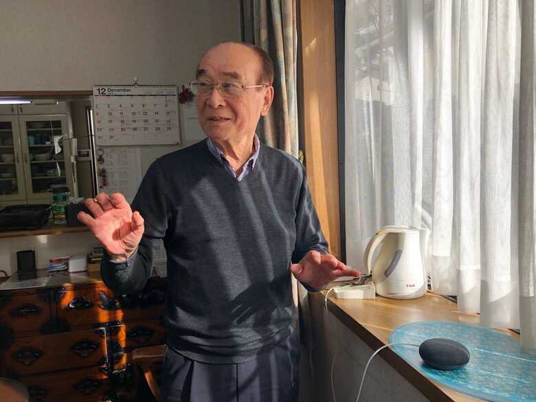 AIスピーカーを使用している丸尾さん