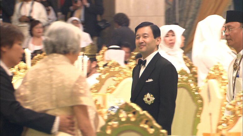 皇太子時代の2004年、ビラ皇太子の結婚式参列のためブルネイをご訪問