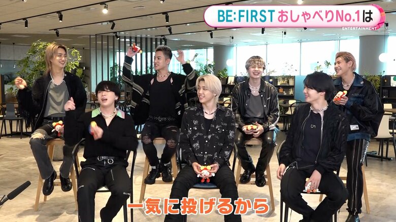 拾えないトークにメンバーも大変な様子…