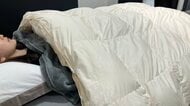 毛布と掛け布団の順番で暖かさに違い?さらに“ぽかぽか”にする方法も…寒い夜でも快適な使い方を寝具メーカーが解説