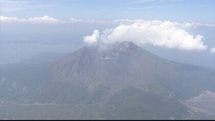 噴火警戒レベル 名称変更　「避難準備」を「高齢者等避難」に