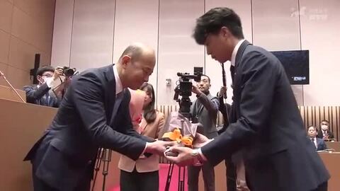 「人口減少対策など集大成の年に」長崎市で事務始め式 20歳の職員を祝う“つどい”も「新たな出発点に」