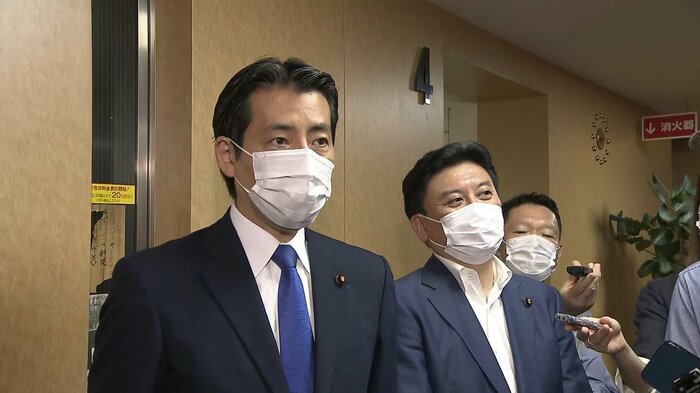 二階幹事長と面会した福田達夫議員と武部新議員