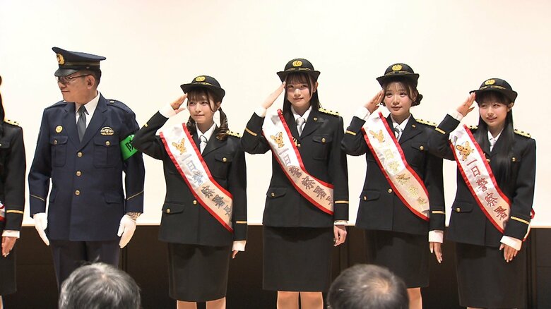 人気アイドルグループ「CUTIE STREET」が特殊詐欺被害防止を訴え　羽田空港直結の施設での防犯イベントに登場｜FNNプライムオンライン