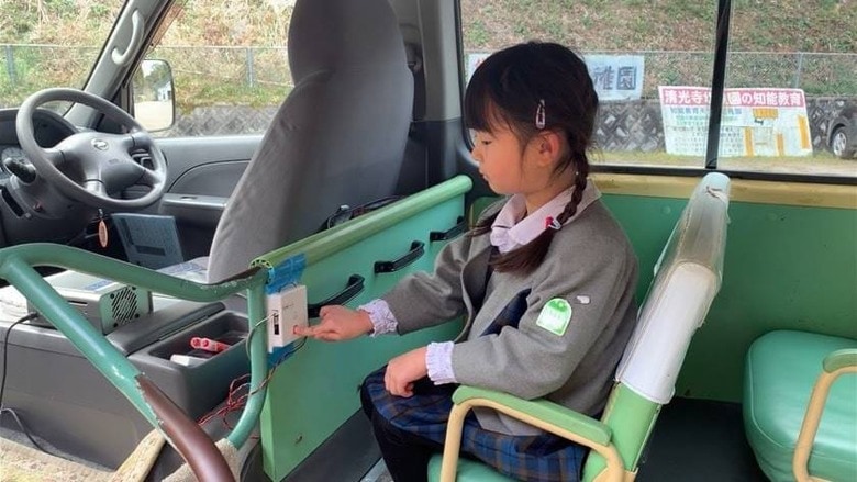 送迎バスでの幼児“置き去り”を防ぎたい! 福岡の事故をきっかけに地元企業が「装置」開発中…実用化の目処を聞いた｜FNNプライムオンライン