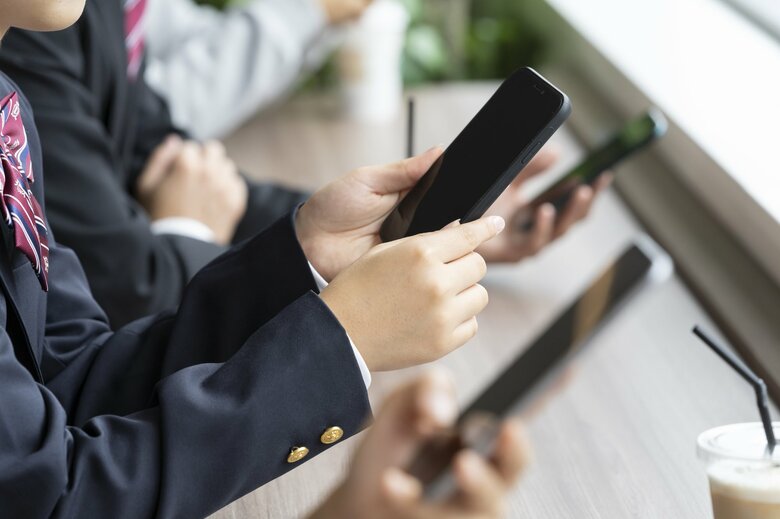 ネット通販の高額商品や課金制アプリなどは注意したい（image）