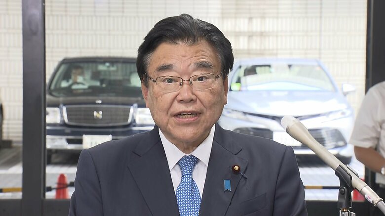 取材に応じる後藤厚労相（22日）