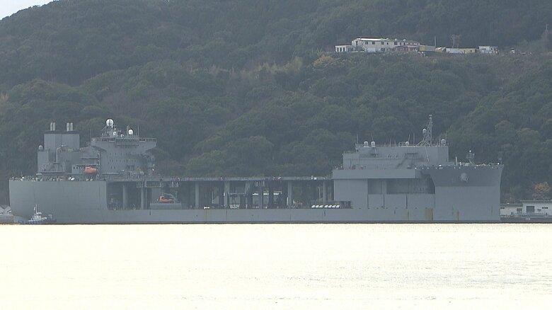 米海軍の遠征海上基地「ジョン・Ｌ・キャンリー」(佐世保・6日)