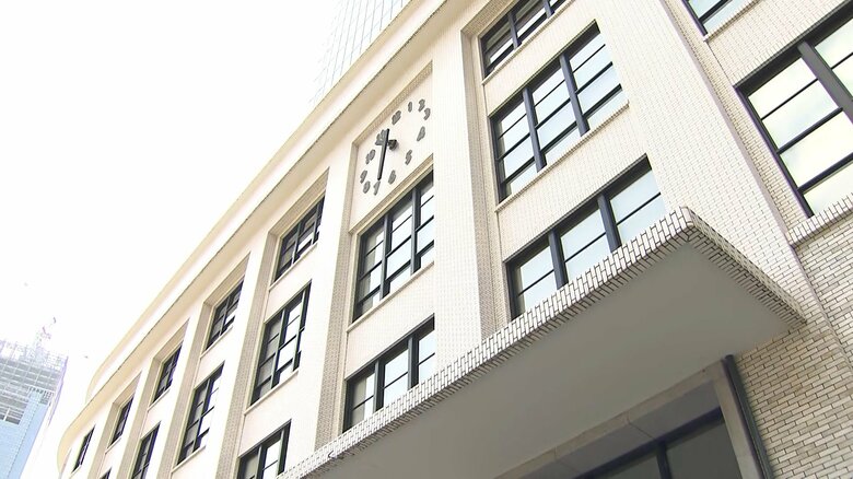 できたての切手は東京中央郵便局（東京・千代田区）へ