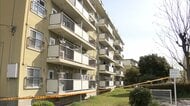 集合住宅で女性2人死亡、複数の外傷　母親と娘か　事件に巻き込まれた可能性　大阪・和泉市