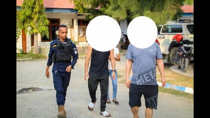 東ティモールで特殊詐欺関与疑いの日本人1人を拘束　現場から日本警察を装った横断幕や日本パスポート複数を押収　