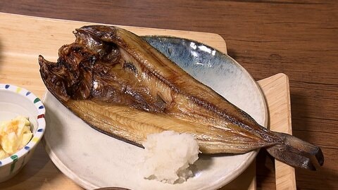 日本の伝統食「干物」がピンチ…仕入れ価格上昇で干物製造業の倒産増加「適正価格付けると高くなる」販売不振も