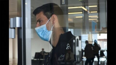 ジョコビッチ選手 母国ファン不満噴出 豪強制退去でセルビア帰国