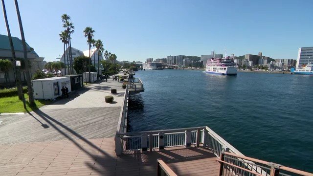 北埠頭・しおかぜ通り　コンテナハウス3基によるトライアル事業