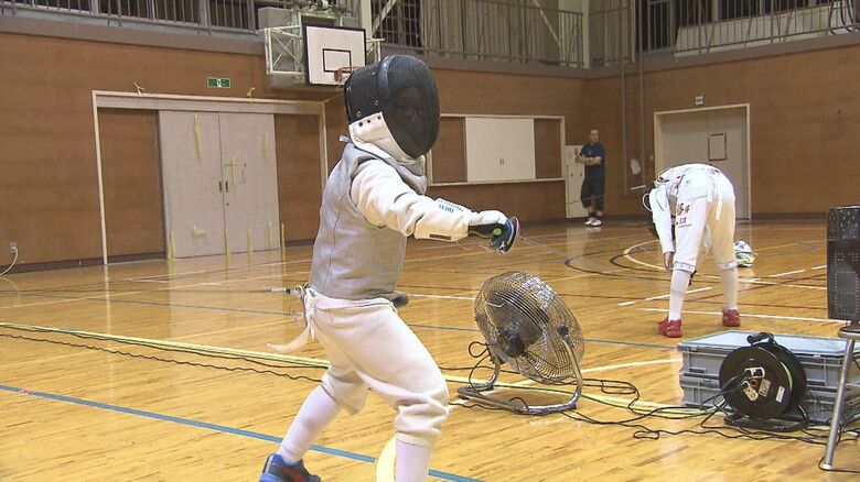 競技歴わずか2年3カ月…全国大会初出場で初優勝の快挙！フェンシング日本一小学生 強さの理由【宮城発】　｜FNNプライムオンライン