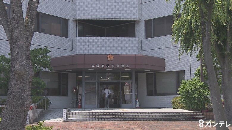 近鉄奈良線の踏切で54歳男性が電車と接触　男性は病院で死亡確認　運転士が警笛を鳴らすも間に合わず　乗客約60人にけがなし　警察が原因を調査　東大阪市｜FNNプライムオンライン