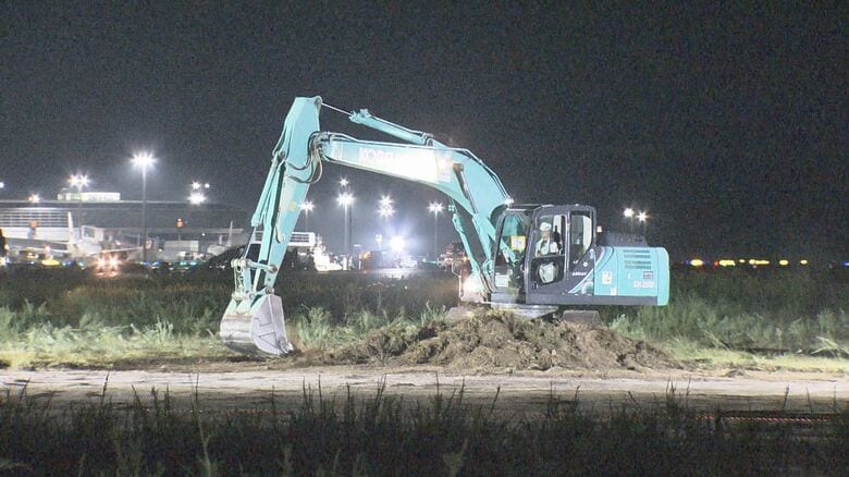全長3290m×幅45m…中部国際空港の“事実上の2本目滑走路” 工事の様子を公開 飛行機の離着陸を止めずに実施｜FNNプライムオンライン