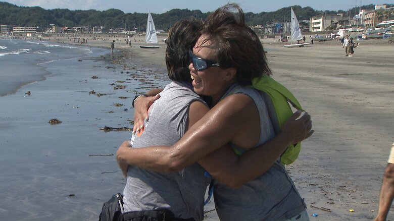 感極まる選手たち