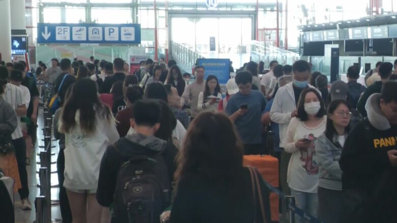 ゼロコロナ解禁後から空港には多くの中国人旅行者が