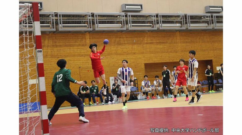 中央大学ハンドボール部・長谷川惣唯選手