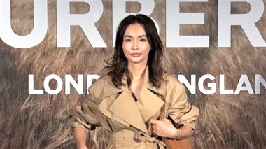 長谷川京子 離婚発表後初めての公の場に 新田真剣佑・尾上松也らとバーバリーのイベントに登場