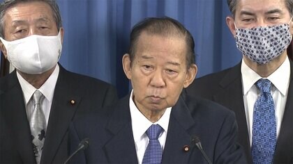 自民・二階幹事長が党議員に「会食自粛令」
