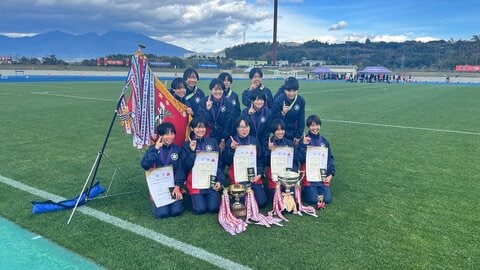 【長野県高校駅伝】新コースに苦戦も…　女子・長野東19連覇　男子・佐久長聖28連覇　再び全国制覇へ決意新たに