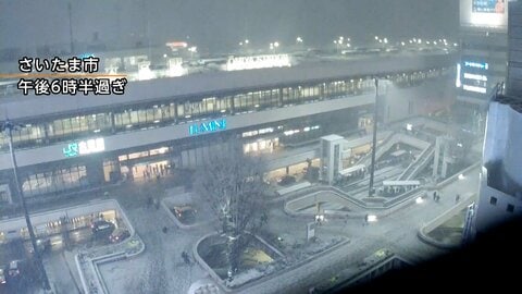 都心と大阪で初雪　交通事故に注意を