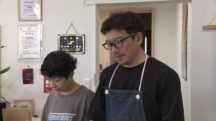 （右から）廣島ふとん店3代目の廣島高さんと妻・美穂さん