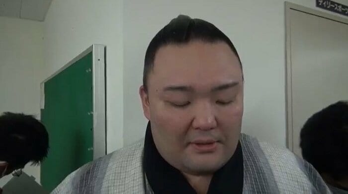 取組後の朝乃山（17日）