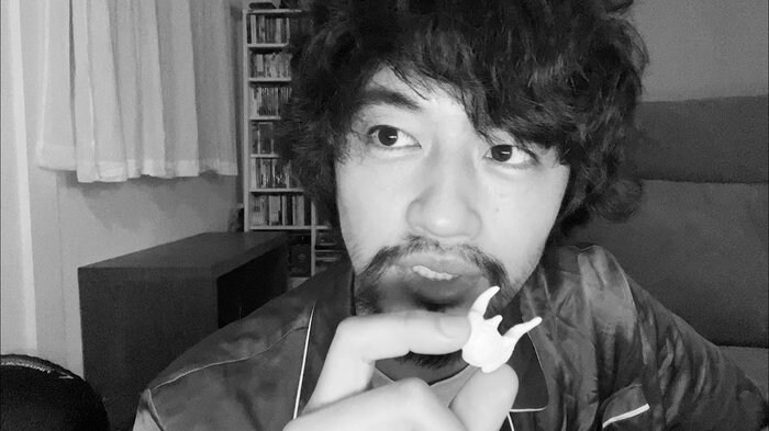 「大先輩なので敬語…」斎藤工 外出自粛中“木目や壁の傷と会話”してたと告白!? ポトフにもハマる