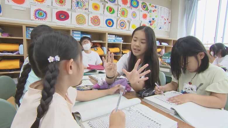 上級生は“教える面白さ”実感…町立学校で始まった『異学年の学び合い』子供達が実社会で必要な力を育む機会に|FNNプライムオンライン