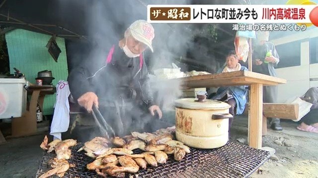 調理する上床節子さん
