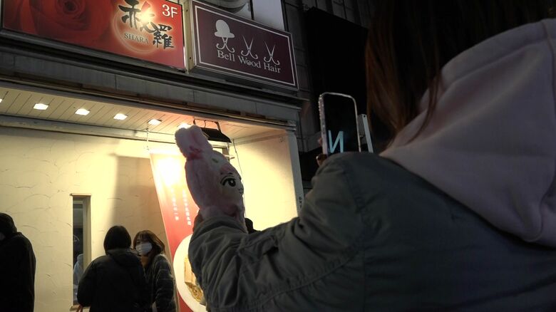 お店の前で記念の一枚