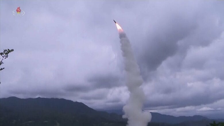 2021年に実施された火星11A変則機動弾道ミサイル発射試験。打ち上げ後軌道が急激に変化している