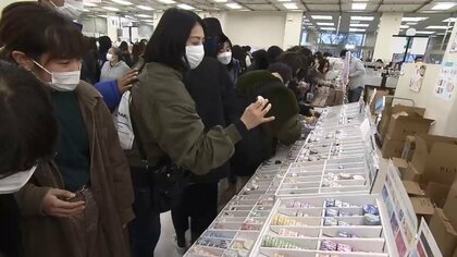 5万点以上集結「文具女子博2021」 15分で完売の高級ラムネペンにペン型シミとりも