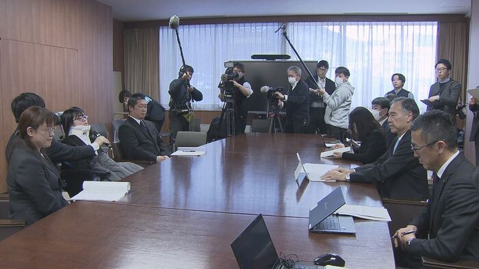 山田幸奈さんらが阿部知事と面会