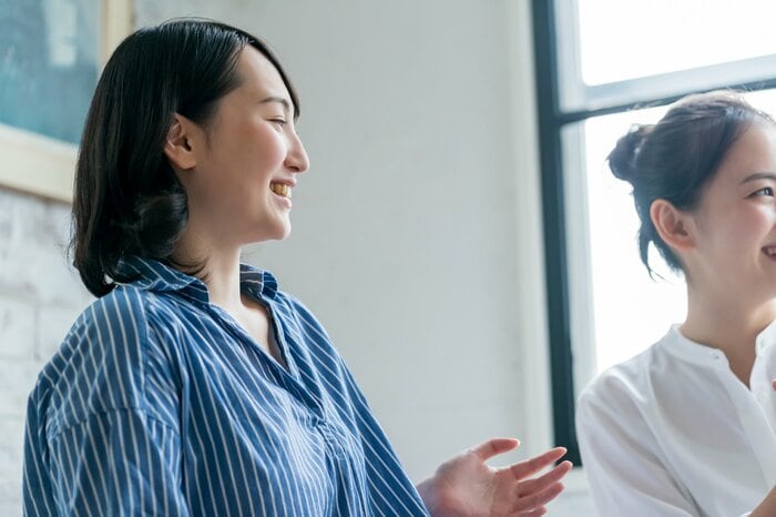 自分の話をしなくなるといざというときに話せない…（画像：イメージ）