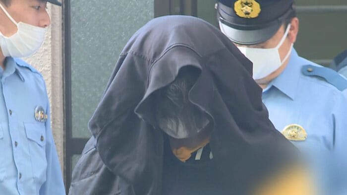 送検時の小野寺被告 宮城県白石警察署 9月29日