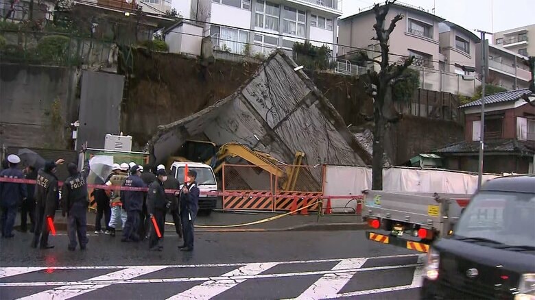 【速報】東京・世田谷区の住宅街で工事中の建物が倒壊｜FNNプライムオンライン