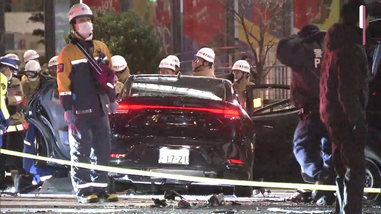 信号無視の内閣府公用車はブレーキ痕なし…法定速度の60キロを上回って走行か 車6台絡み9人死傷の事故 東京・港区|FNNプライムオンライン