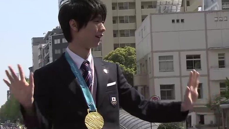 「“ゆづ”に気づいてほしい」羽生選手凱旋パレード!ファンたちのアピール戦略