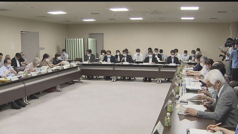 県の精神保健福祉審議会　4病院再編構想巡り反対の声が相次いだ