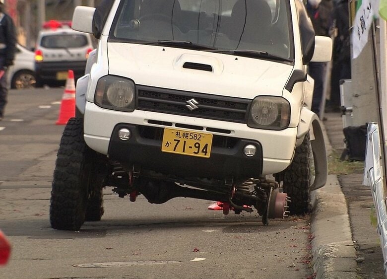 軽乗用車の左前タイヤが外れ歩道を歩いていた女児にあたり意識不明の重体に…（11月14日 札幌・西区）